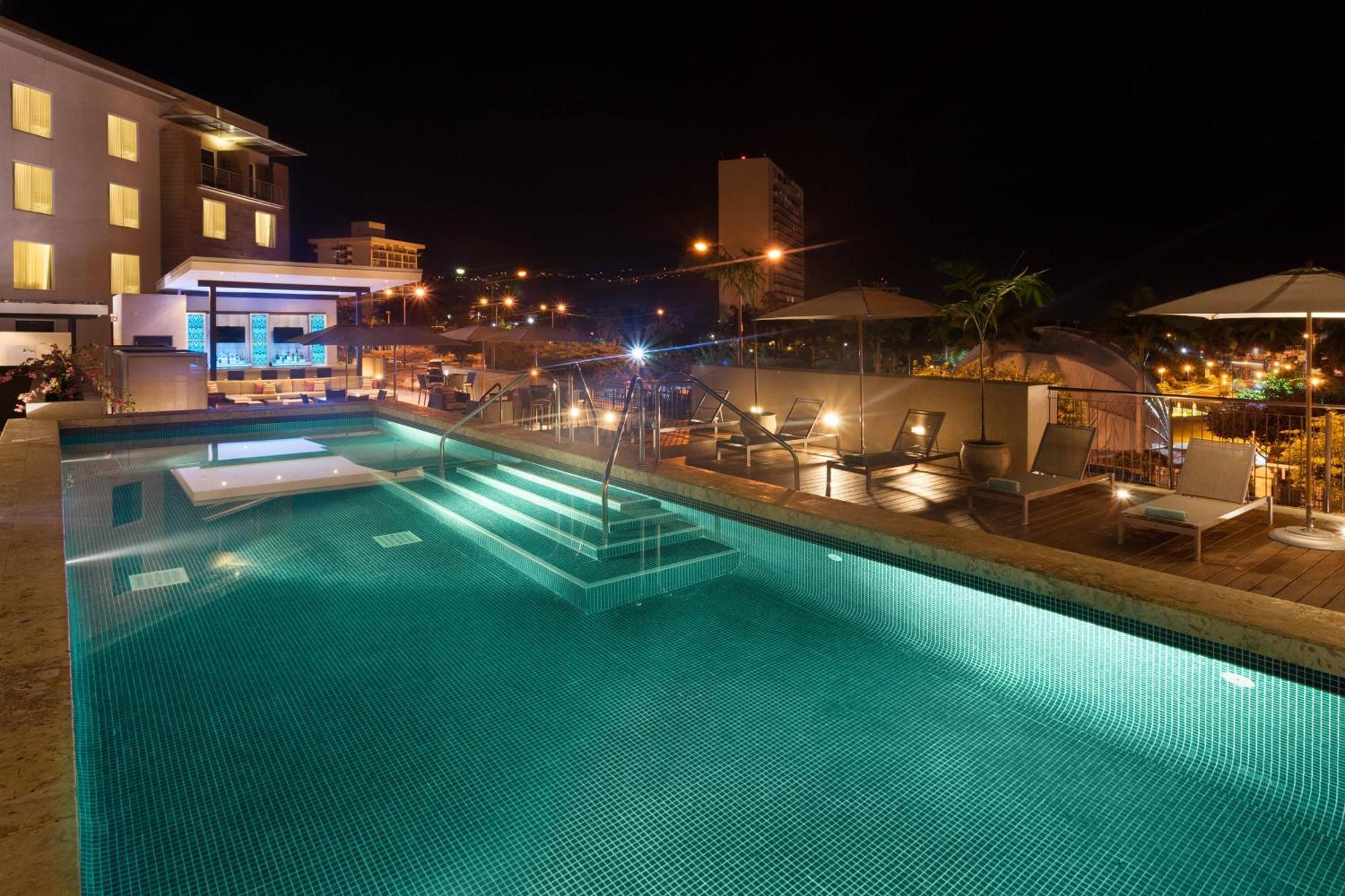 Courtyard By Marriott Kingston, Jamaica Hotel Exterior photo